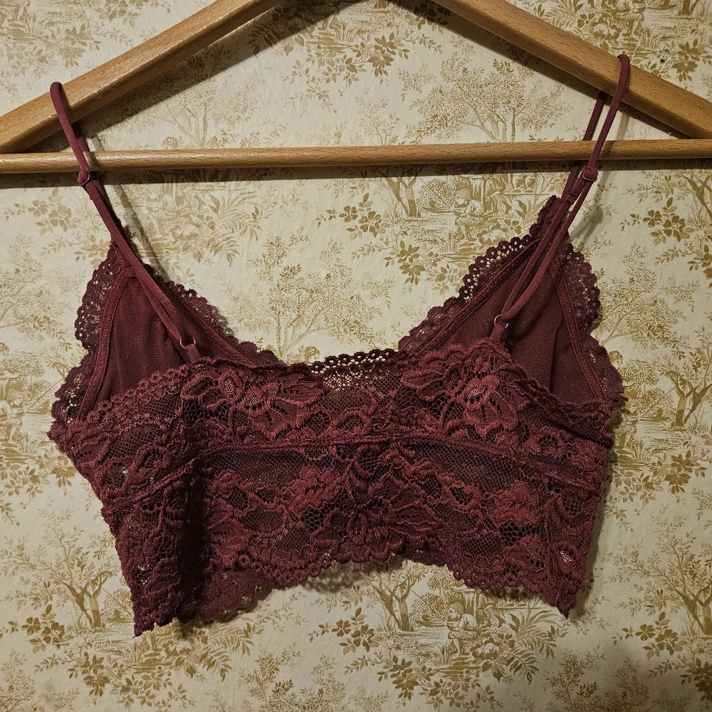 Me To We Lace Bralette - Picture 3 of 7